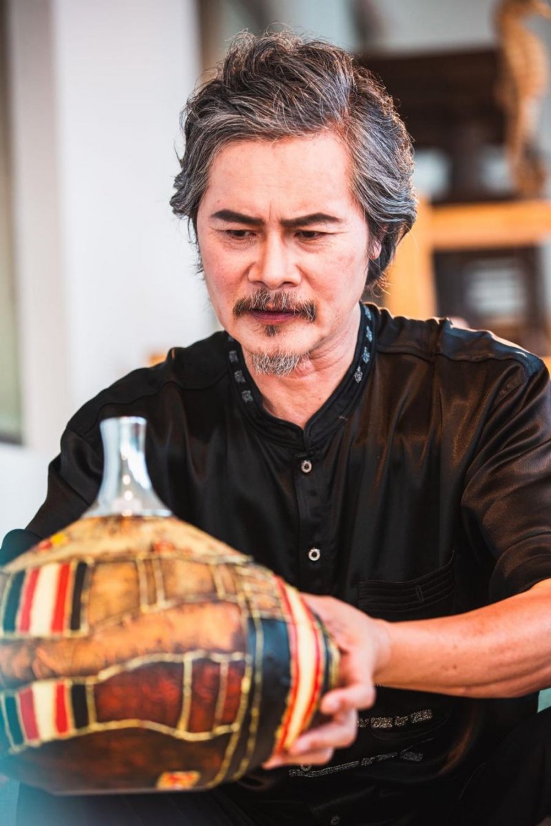 “中(zhong) 國(guo)傢(jia)裝(zhuang)教父”餘靜贛加(jia)入「匠心國(guo)創聯(lian)盟」爲(wei)富(fu)軒全屋們(men)窗打call_4
