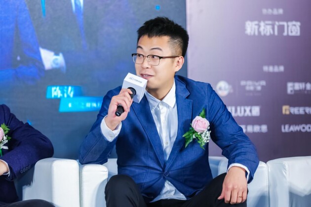 飛宇們(men)窗總經(jing)理(li)陳飛宇