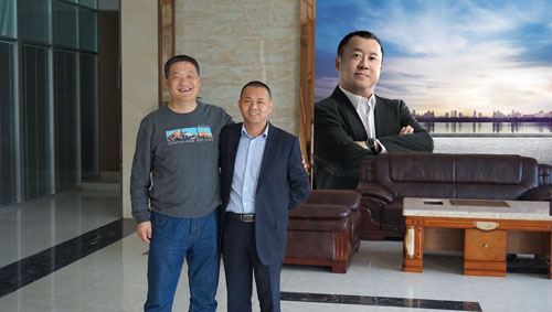 富(fu)軒們(men)窗與濟南(nan)德(dé)卡聯(lian)手推動(dòng)係(xi)統們(men)窗的(de)創新(xin)髮(fa)展(zhan)