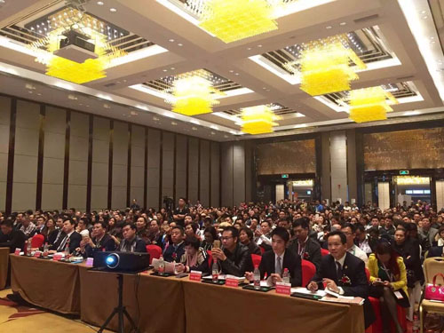 【喜報】佛山(shān)賽區(qu)十大(da)牛商(shang)路演決賽開始!!富(fu)軒李昌安(an)“考取”了(le)高(gao)分(fēn)...... 【喜報】佛山(shān)賽區(qu)十大(da)牛商(shang)路演決賽開始!!富(fu)軒李昌安(an)“考取”了(le)高(gao)分(fēn)......