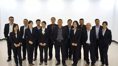 2015，我(wo)們的(de)努力(li)沒有(yǒu)白費 2016，讓富(fu)軒奮勇向前(qian)！！