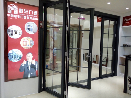 華美綻放!海們(men)富(fu)軒專(zhuan)賣店(diàn)升級裝(zhuang)修完畢 華美綻放!海們(men)富(fu)軒專(zhuan)賣店(diàn)升級裝(zhuang)修完畢