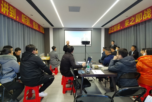 大(da)匠出征|富(fu)軒全屋們(men)窗廣(guang)西區(qu)域(yu)開們(men)紅(hong)啓動(dòng)大(da)會