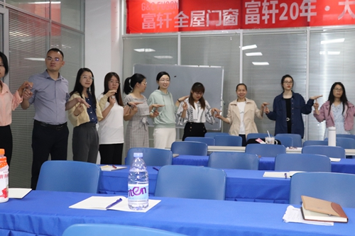 并肩髮(fa)展(zhan)，同向未來|春季新(xin)員(yuan)工(gong)啓航訓練營(ying)圓滿成(cheng)功