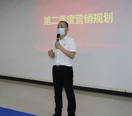 大(da)匠親征 乘勝(sheng)追擊|富(fu)軒全屋們(men)窗第二季度出征儀式(shi)隆重(zhong)舉行
